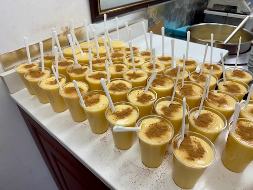 Bardakta bir sürü boza