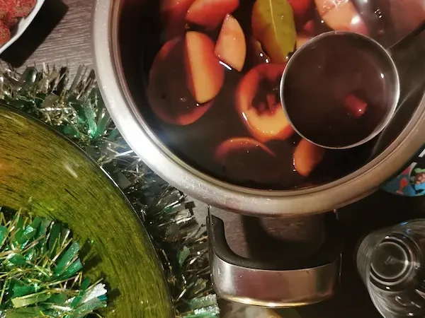 şekersiz sıcak şarap