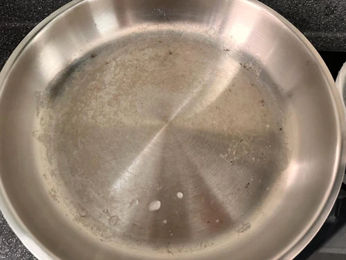 çelik tava nasıl yapışmaz